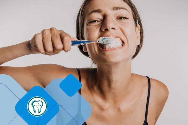 مقالات 43 آیا مسواک زدن ضرر دارد