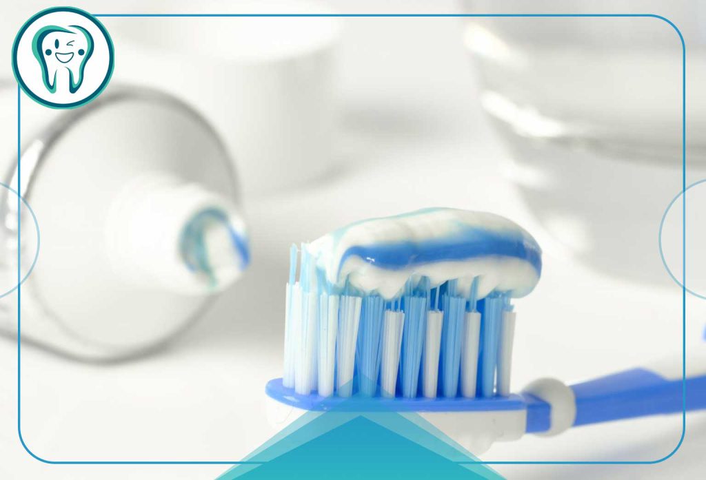 تفاوت خمیر دندان بیلچینگ با سفید کردن حرفه‌ای دندان